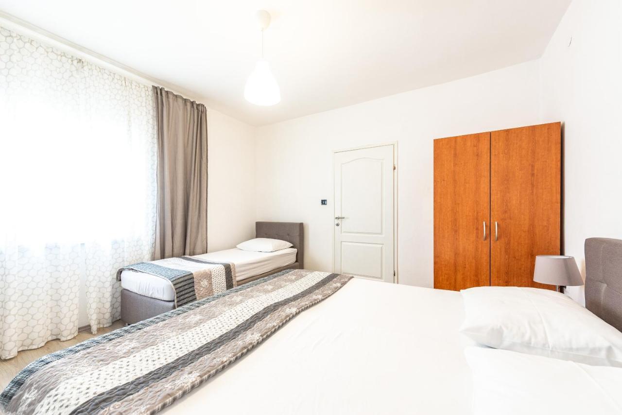 Apartments Lili Pag Town Luaran gambar