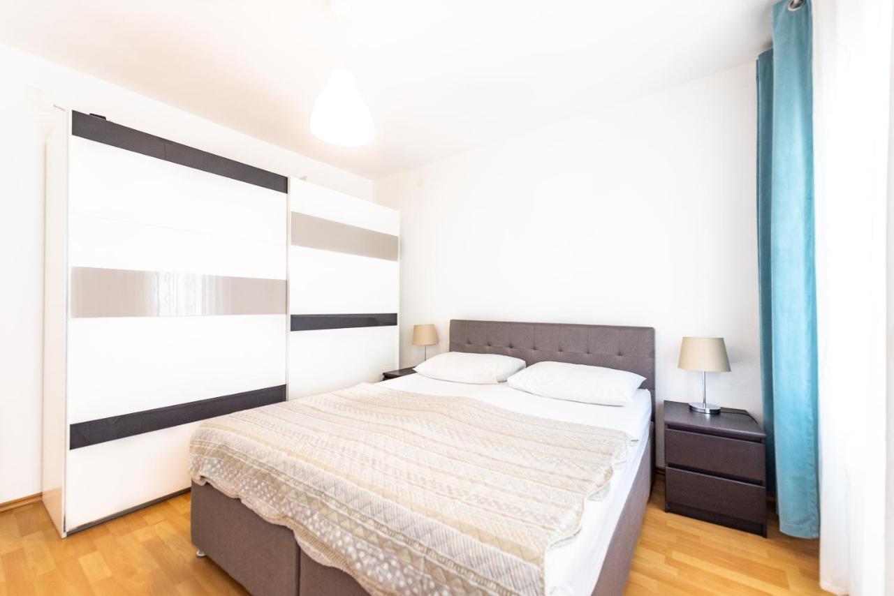 Apartments Lili Pag Town Luaran gambar